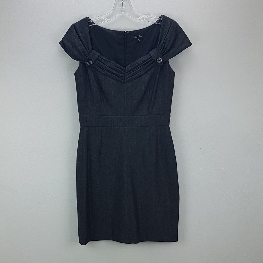 Tahari by Arthur S Levine dress size 4